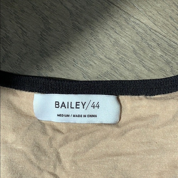 Black knit embroidered textured top - Picture 4 of 5